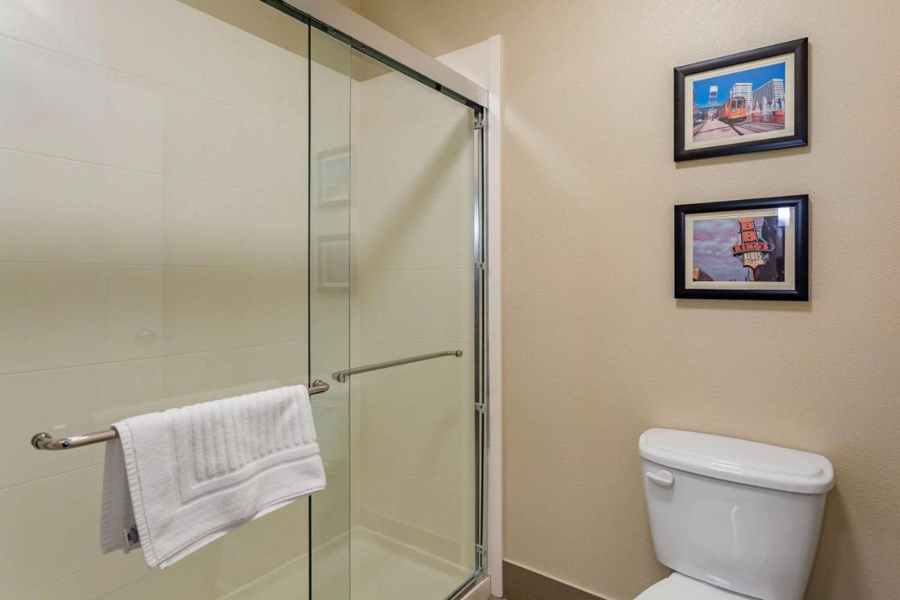 Comfort Suites Мемфис Экстерьер фото