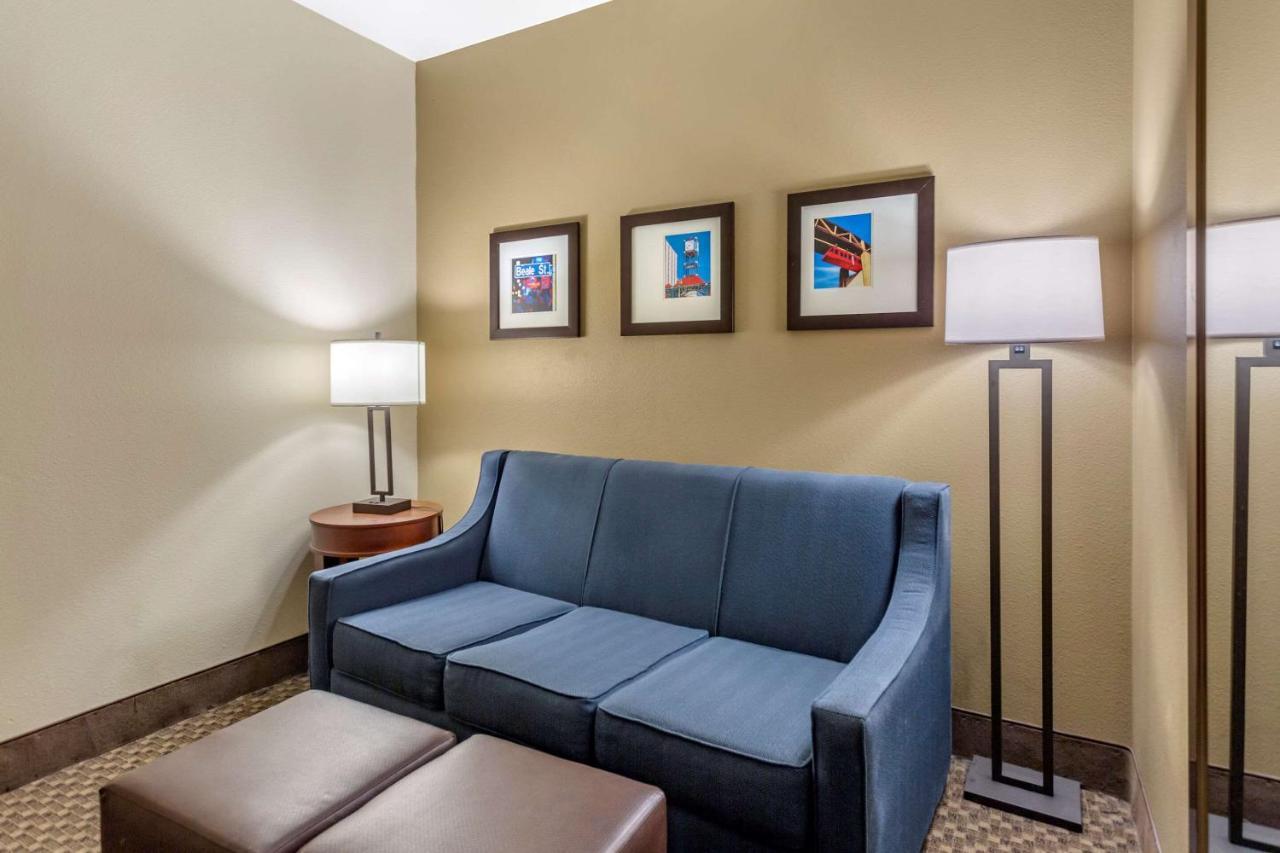 Comfort Suites Мемфис Экстерьер фото